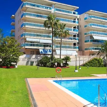 Terrasse Sud: Confort Et Piscine Près De Port Aventura Salou