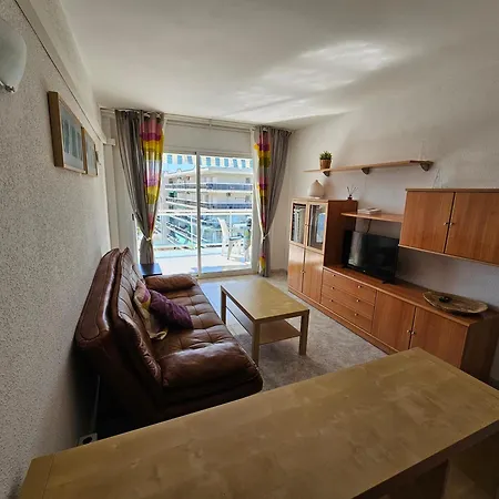 Terrasse Sud: Confort Et Piscine Près De Port Aventura Apartment