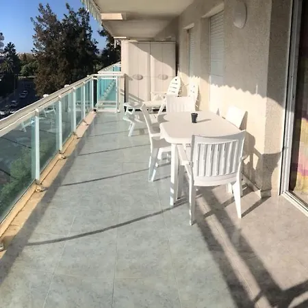 아파트 Confort Terrasse 21 M2 Pleins Sud Wifi Proche Port Aventura Centre Et 2 2 Sdb Piscine *